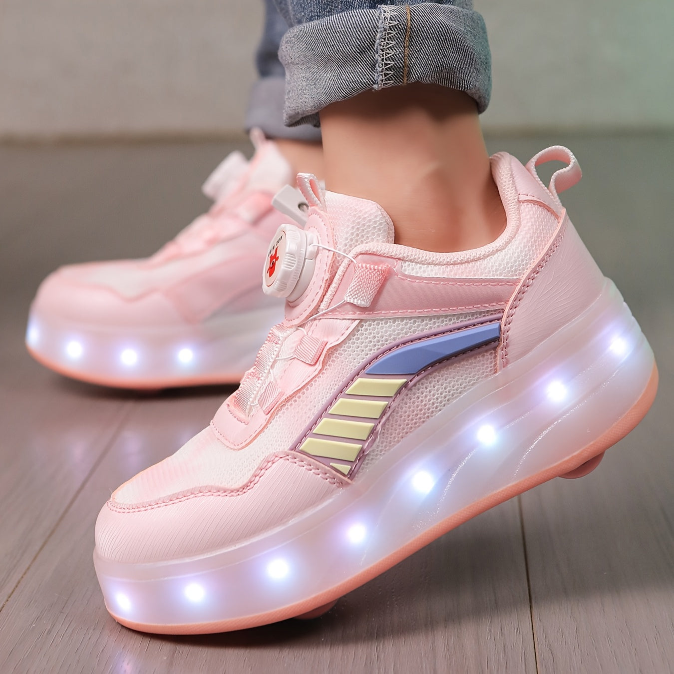 Student And Children'S Fashionable LED Luminous Shoes, Outdoor Sports And Leisure Skateboarding Shoes, USB Rechargeable Roller Shoes, Cool, Breathable And Wear-Resistant, Suitable for All Seasons, Luminous Shoes, Detachable Roller Sports Shoes