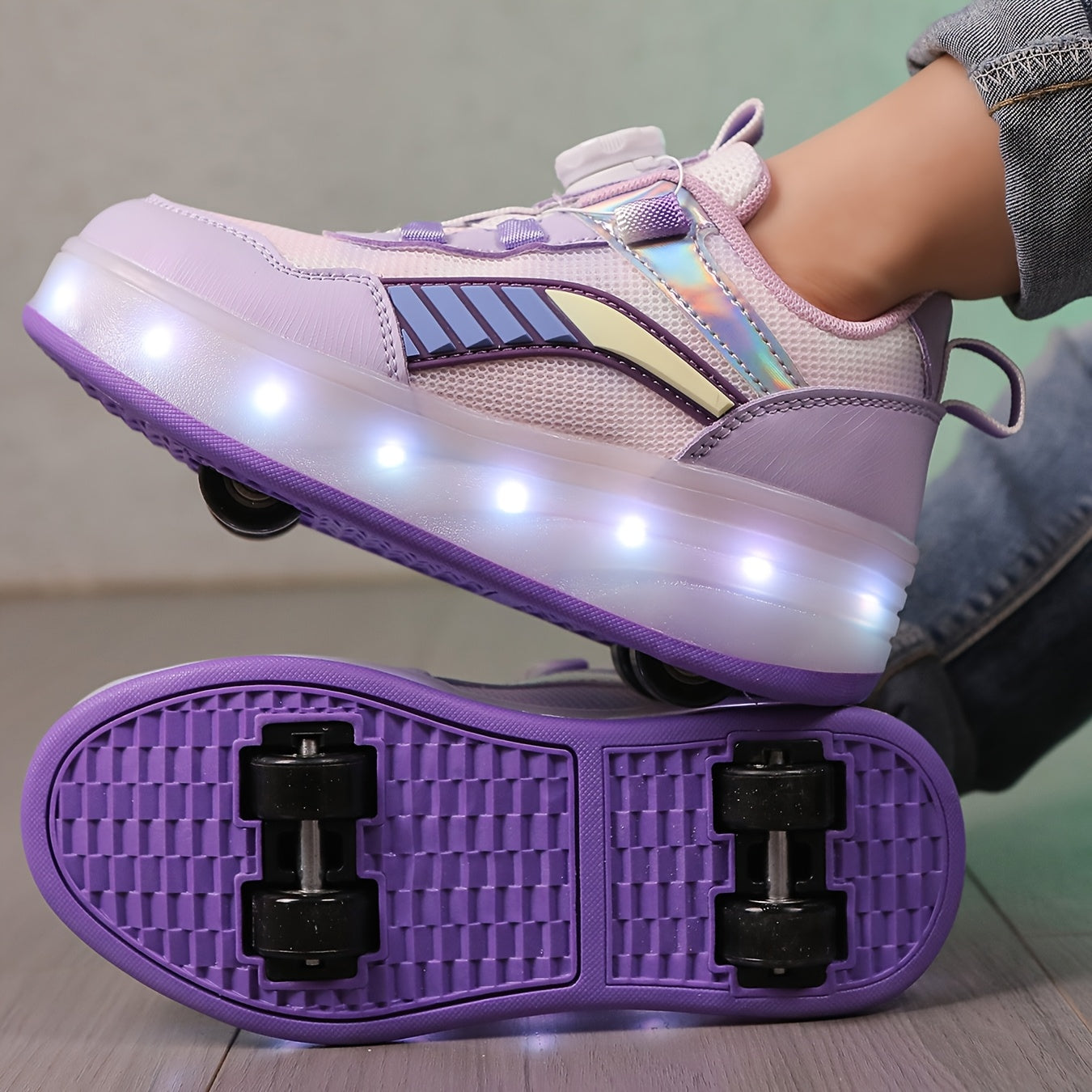 Student And Children'S Fashionable LED Luminous Shoes, Outdoor Sports And Leisure Skateboarding Shoes, USB Rechargeable Roller Shoes, Cool, Breathable And Wear-Resistant, Suitable for All Seasons, Luminous Shoes, Detachable Roller Sports Shoes